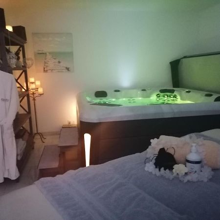 L'Instant Zen Naturiste Only Adulte Fresnay-en-Retz Luaran gambar